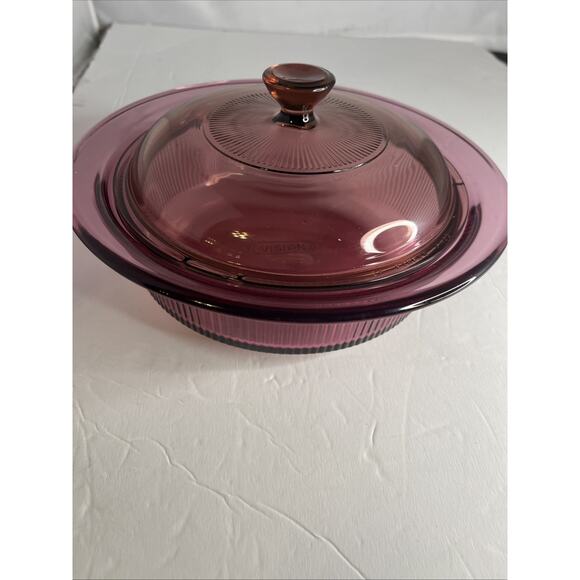 Vision Corning Ware V-31-B - 1 Quart Cranberry Round Casserole Cookware With Lid - Picture 7 of 7